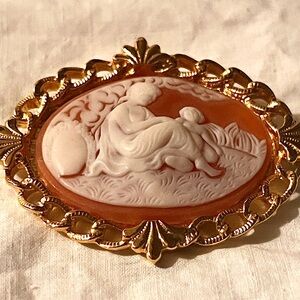 Vintage Mother & Child Cameo Brooch Pendant Filigree
